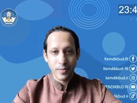 Mas Nadiem, Kapan Sekolah Bisa Masuk Lagi Ya?