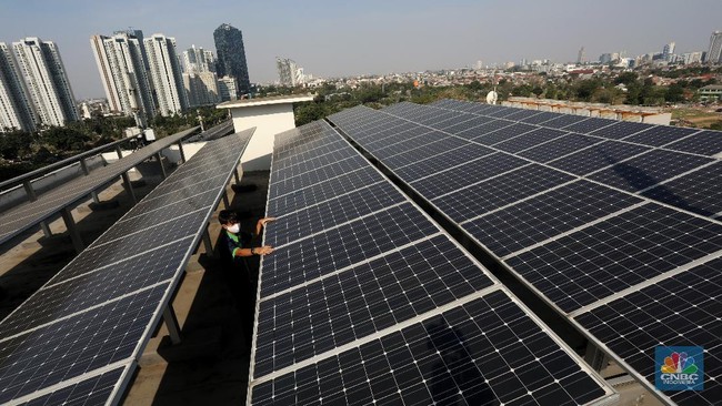 Diam-Diam RI Ternyata Sudah Pasang 1,3 GW PLTS Atap