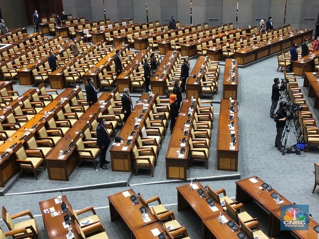 Baleg Dpr Makin Liar Garap Terus Draf Aturan Perombakan Bi Baleg Dpr Makin Liar Garap Terus Draf Aturan Perombakan Bi