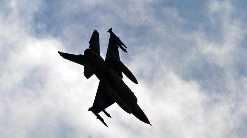 A Turkish Air Force F16 fighter jet prepares to take off after Defense Secretary Ash Carter visited the Incirlik Air Base near Adana, Turkey, Tuesday, Dec. 15, 2015. Carter said the U.S. wants Turkey to better control its border with Syria, which could help block the flow of foreign fighters to the Islamic State, and to more forcefully join the U.S.-led coalition 
