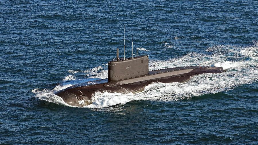 Submarine Rusia (MoD/Crown/LA/Pool)