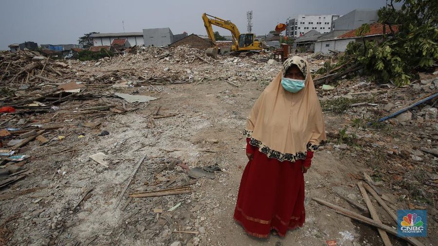 Penggusuran lahan dan rumah untuk proyek jalur tol Kunciran - Soekarno Hatta Jorr II. (CNBC Indonesia/Tri Susilo)