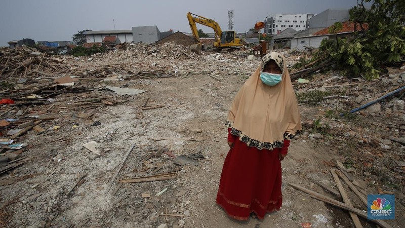 Penggusuran lahan dan rumah untuk proyek jalur tol Kunciran - Soekarno Hatta Jorr II. (CNBC Indonesia/Tri Susilo)