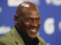 Harganya Buat Jantungan, Sepatu Bekas Michael Jordan Dilelang