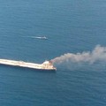 Bawa 2 Juta Barel Minyak, Sebuah Tanker Terbakar di Sri Lanka