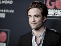 Robert Pattinson Bakal Bintangi Film dari Sutradara Parasite
