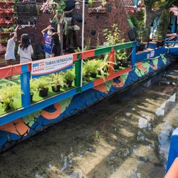 Dulu Penuh Sampah, Kini Sungai Pagarsih Sebersih Kolam Koi