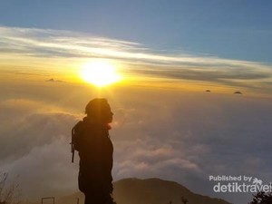 Info Gunung Slamet Jawa Tengah & Jalur Pendakiannya