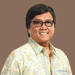 Lepas Saham Plaza Indonesia, Ini Rekam Jejak Mertua Syahrini