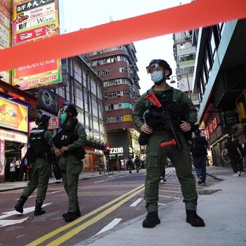 Hong Kong Membara Lagi, Milenial Pro Demokrasi Ditangkap