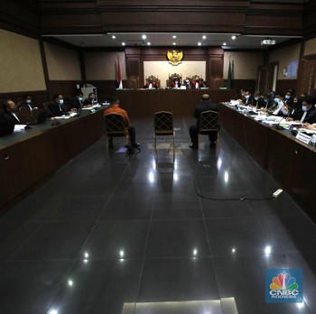 2 Pekan Prei Gegara Covid, Intip Penampakan Sidang Bentjok Cs