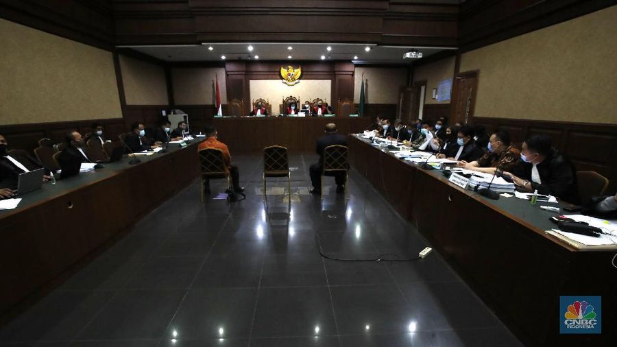 Sidang lanjutan kasus korupsi PT. Asuransi Jiwasraya (Persero)di Pengadilan Negeri, Jakarta Pusat, Senin (7/9/20). (CNBC Indonesia/Tri Susilo)