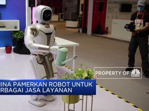 China Pamerkan Robot untuk Berbagai Jasa Layanan