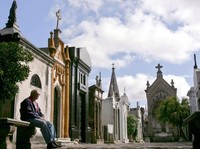 Mau Wisata Mistis Nan Horor? Coba Kunjungi La Recoleta Ini