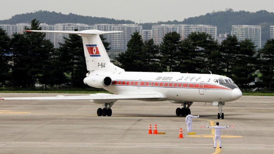 North Korea's Air Koryo airplane, carrying a high-level North Korean delegations led by Workers' Party official Kim Ki Nam and the country's spy chief Kim Yang Gon, arrives at Gimpo Airport in Seoul, South Korea, Friday, Aug. 21, 2009. The first North Korean officials to visit South Korea in nearly two years traveled Friday to Seoul to pay their respects to late former South Korean President Kim Dae-jung, who devoted his presidency to building better relations with the communist rival. (AP Photo/Lee Jin-man, Pool)