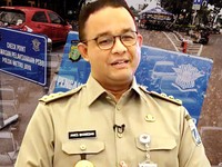 Sempat Larang, Anies Izinkan Lagi Isolasi Mandiri di Rumah
