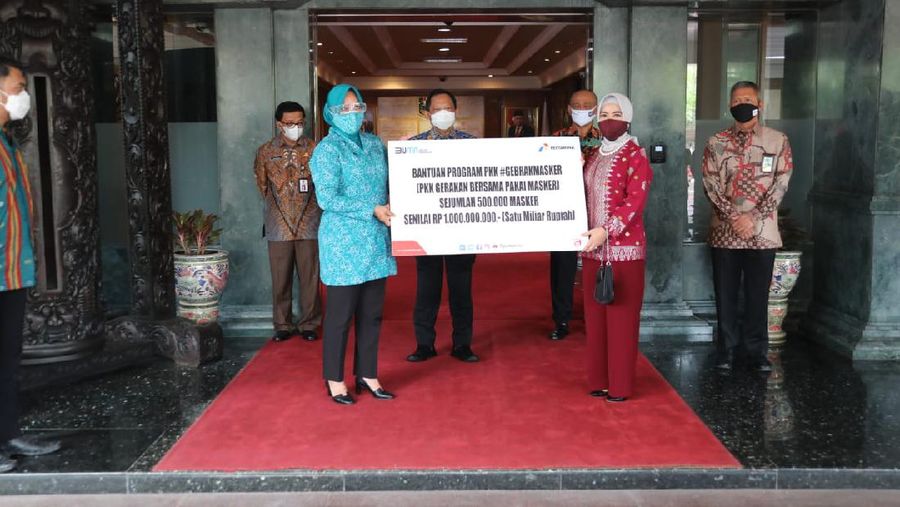 Dukung #GebrakMasker, Pertamina Serahkan 500 Ribu Masker Senilai 1 Miliar (Dok. Pertamina)