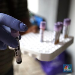 Naik Kapal-Pesawat Perlu Rapid Test atau Swab, Batal Dihapus?