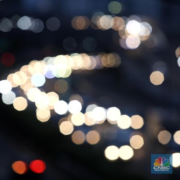 Potret Lalu Lintas Jalan Gatsu Saat Hari Pertama PSBB Ketat