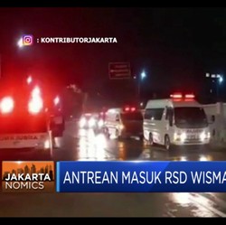 Viral! Antrean Ambulans Pasien Covid-19 Masuk RSD Wisma Atlet