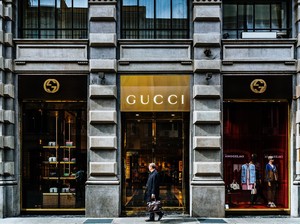 Penjualan Gucci Merosot 20% Gegara Pasar Asia Lesu