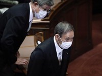 Gaya PM Baru Jepang di Hari Perdana Nahkodai Negeri Sakura