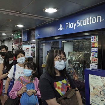 Penampakan Antrean Pre-order PS 5 Mengular di Hong Kong