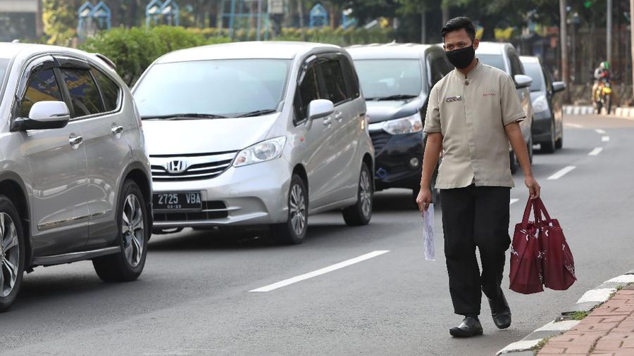 Ta Wan mulai menewarkan makanannya di Jalan kawasan Pondok Indah. (CNBC Indonesia/Andrean Kristianto)