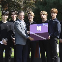 IPO Big Hit Bikin Personel BTS Dapat 'Durian Runtuh'