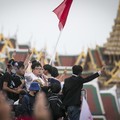 Demo Goyang Takhta Raja Thailand, Teriak Negara Milik Rakyat