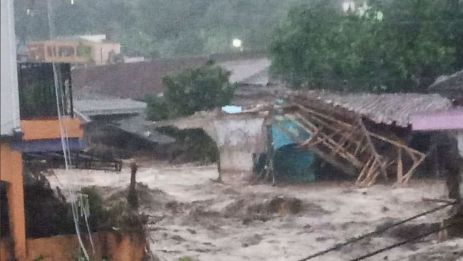 Banjir Terjang Sukabumi, Ini Deretan Kerusakan Rumah Sejak 2010