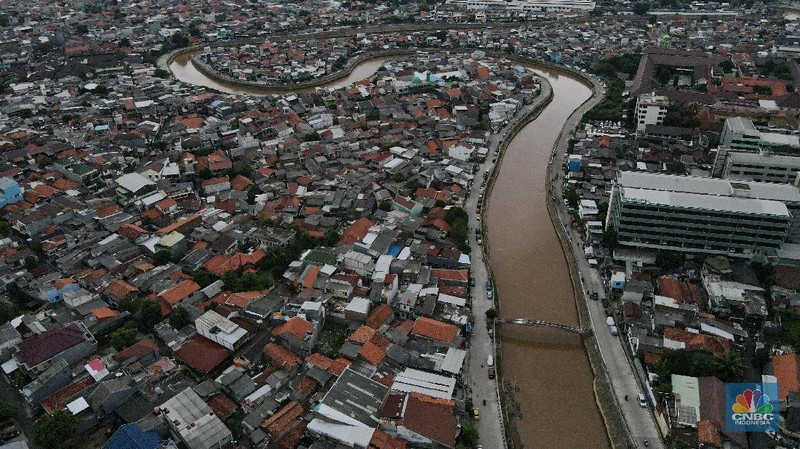 Normalisasi Kali Ciliwung (CNBC Indonesia/Andrean Kristianto)