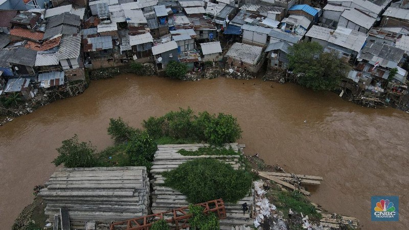 Normalisasi Kali Ciliwung (CNBC Indonesia/Andrean Kristianto)