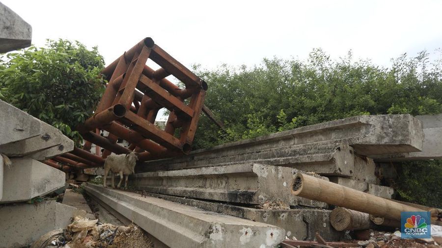 Normalisasi Kali Ciliwung (CNBC Indonesia/Andrean Kristianto)