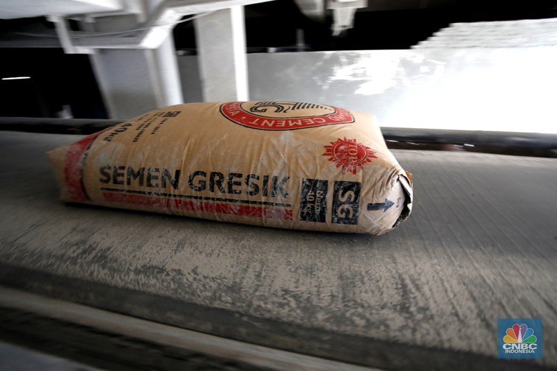 Produksi Semen Gresik, PT Semen Indonesia (CNBC Indonesia/Tri Susilo) Produksi Semen Gresik, PT Semen Indonesia (CNBC Indonesia/Tri Susilo)