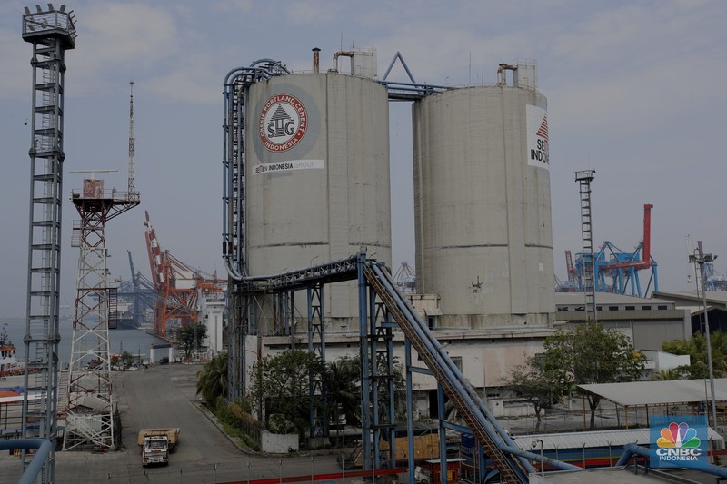 Produksi Semen Gresik, PT Semen Indonesia (CNBC Indonesia/Tri Susilo) Produksi Semen Gresik, PT Semen Indonesia (CNBC Indonesia/Tri Susilo)