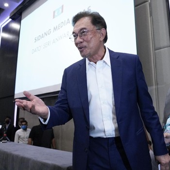 Gulingkan Muhyidin, Anwar Ibrahim Jadi PM Baru Malaysia?