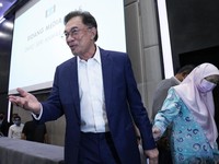 Gulingkan Muhyidin, Anwar Ibrahim Jadi PM Baru Malaysia?