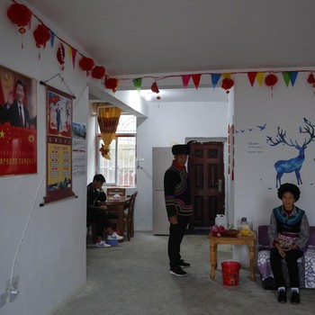 Melihat Xi Jinping di Rumah 'Anti-Miskin' China