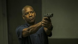 Denzel Washington Ngamuk ke Fotografer di Red Carpet Cannes