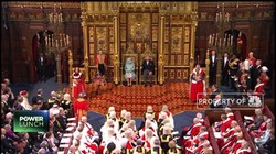 Imbas Corona, Harta Ratu Elizabeth Ambles Rp 372 M/Tahun