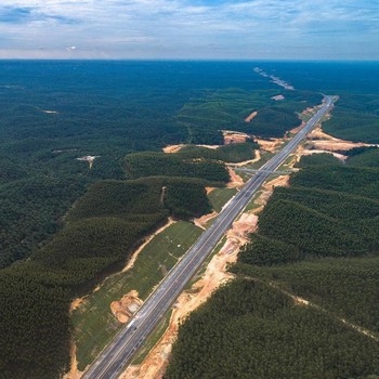 Baru Diresmikan Jokowi, Begini Penampakan Tol Pekanbaru-Dumai