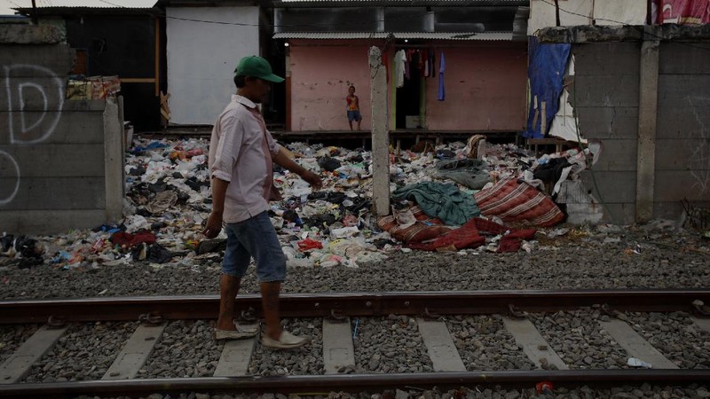 Potret Kemiskinan Ibu Kota di Tengah Pandemi (CNBC Indonesia/Tri Susilo)