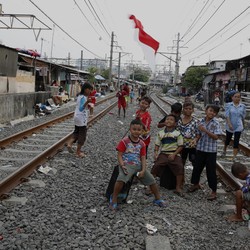 Pemda Bikin Dana 'Ngendon', Orang Miskin Tambah Banyak!