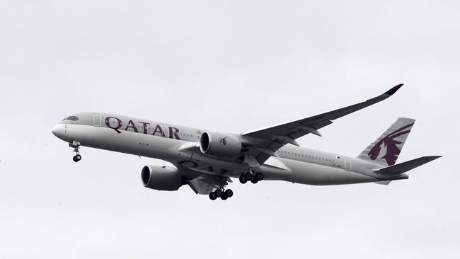 Penumpang Qatar Airways Trauma Terpaksa Duduk di Samping Mayat