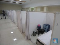 Intip 30 Bilik Isolasi Pasien Covid-19 di GOR Pademangan DKI