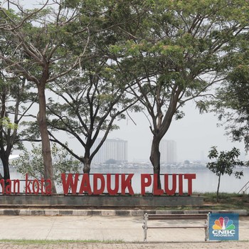 Potret Miris Waduk Pluit Sekarang: Sampah Berserakan!