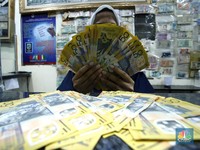 Jaga Rupiah, BI Agresif Naikkan GWM! Dolar Australia Turun?