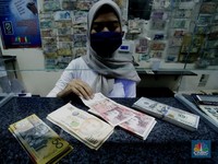 Kurs Dolar Singapura di Level Tertinggi 5 Bulan, Kok Bisa?