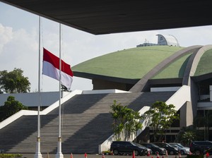 Makna Bendera Setengah Tiang 30 September serta Aturan Pengibarannya
